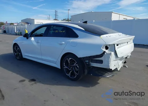 2025 Kia K5 Gt-Line z USA, uszkodzony, nr VIN KNAG64J75S5304749